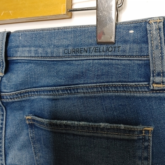 CURRENT/ELLIOTT Stiletto 2 year destroy jeans 27 - Picture 6 of 13